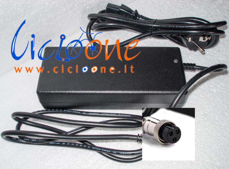 Carica batterie per batterie al litio 36V 3 pin femmina » Cicloone